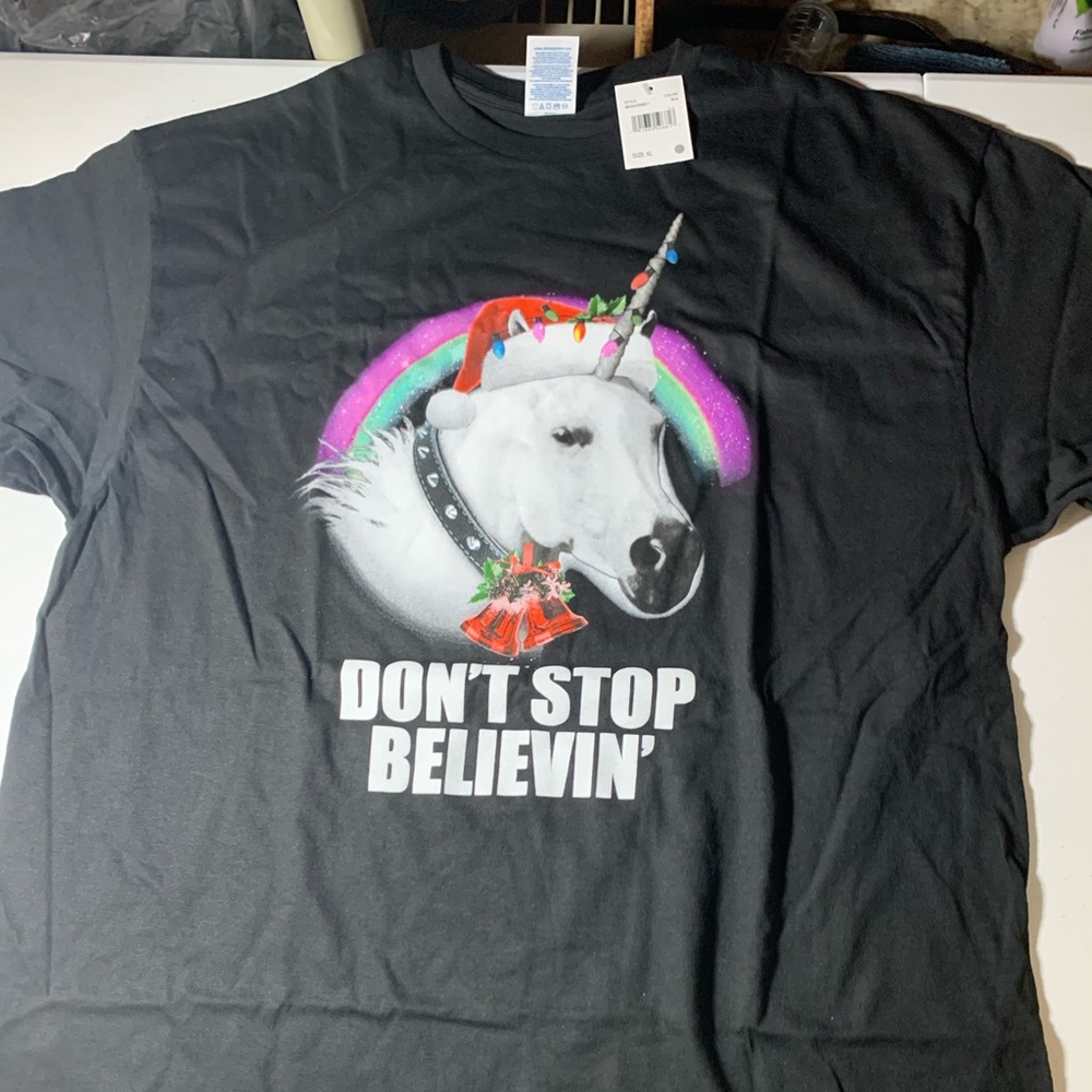 Don’t stop believing Christmas T-shirt New NWT